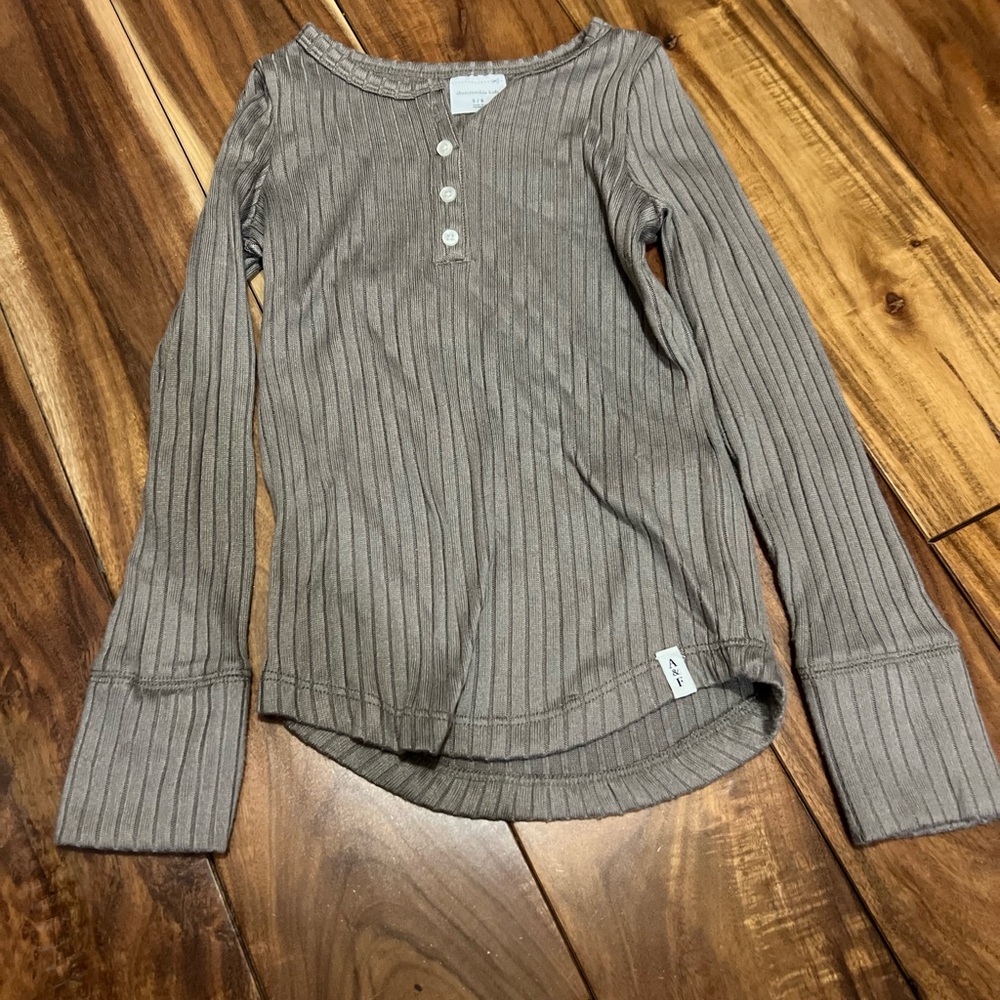2 size 5/6 Henley Abercrombie kids shirts
